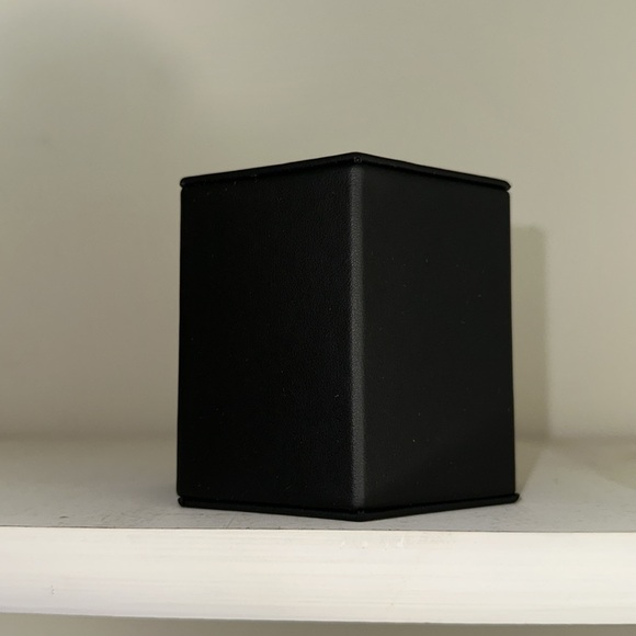 Black Photo Props - Picture 3 of 6